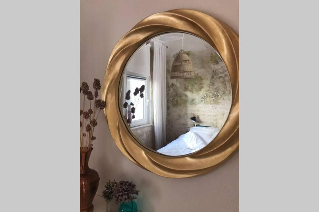 Wunderschoene Wohnung Mit Blick Auf Die Weinberge Neustadt an der Weinstrasse Bagian luar foto